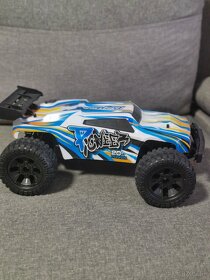 Holyton 1:10 Large High Speed Remote Control Car with LED Sh - 5