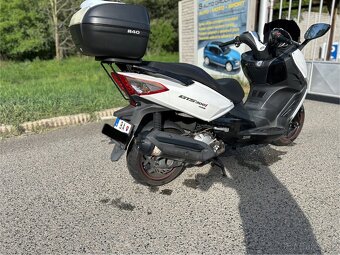 SYM GTS 300i - 5