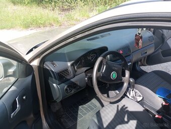 Predám Škodu Oktavia Tour 1.9 tdi 66kw, - 5