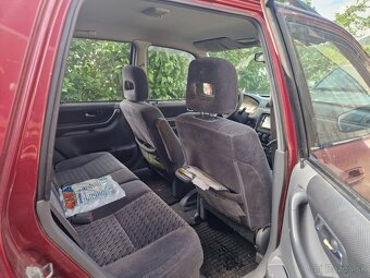 Predám Honda CR-V 2.0i - 5