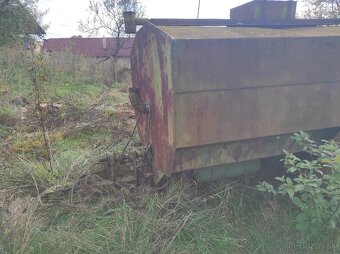 Podvozok na vlečku za traktor. - 5