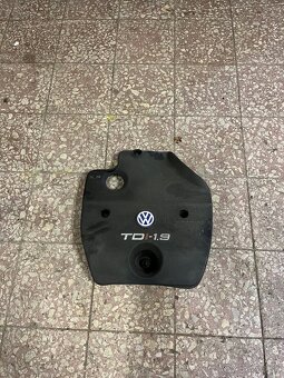 Kapota, maska a kryt motora na Golf 4 MK IV - 5
