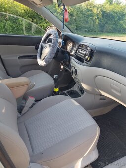 Hyundai accent - 5