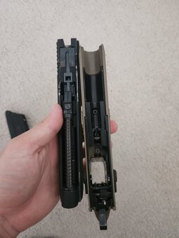 ASG CZ P09 + kufor a zasobnik navyše - 5