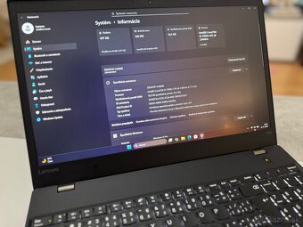 Lenovo ThinkPad T570 i5-7300U 16GB RAM 512GB SSD - 5