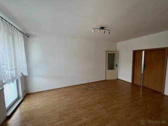 PRENÁJOM 4-IZB. BYT S LOGGIOU, BOŠÁNIHO ULICA, BRATISLAVA - 5