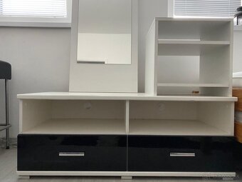 Obývacia zostava - skrine s led podsvietením - 5