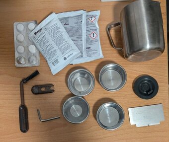 Predám kávovar SAGE SES876BSS - 5