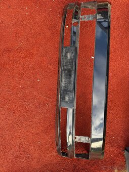 VW MULTIVAN CARAVELLE T6 15- PREDNÝ NÁRAZNÍK - 5