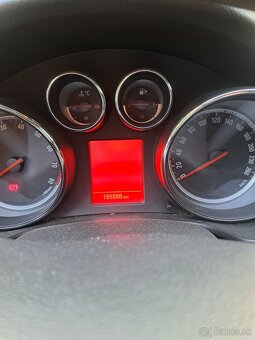Opel insignia 1.4 Turbo rv.2011 - 5