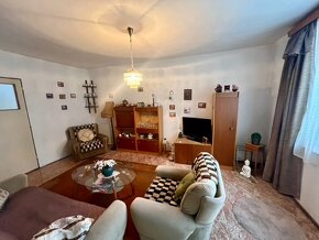 Dvojpodlažný RD na predaj v kľudnej lokalite Stráne - 5