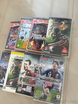 2x Playstation Portable + Hry - 5