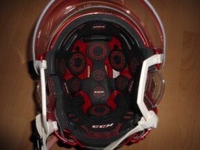 Predám hokejovú prilbu/helmu CCM Res 300 + plexi - 5