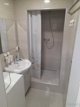 Prenájom 3 izbový byt 65m2,Centrum PD,cca 50m od Bojnickej c - 5
