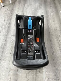 Predám vajíčko s isofix základňou - 5
