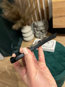 Apple  - iPhone 15 (v záruke) 128GB - 5
