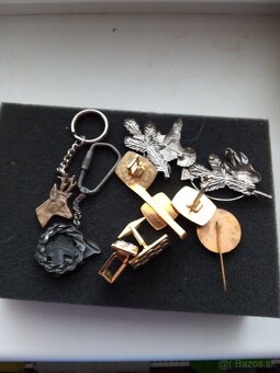 Poľovníctvo odznaky kľúčenky manžetové gombíky.Polovnik.SPZ - 5