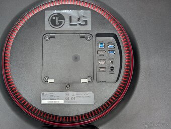 LG UltraGear 27GL850-B, Nano IPS, 27" QHD 144Hz 1ms, G-Sync - 5