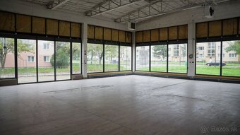 NA PRENÁJOM OBCHODNÉ PRIESTORY V CENTRE PRIEVIDZE - 5