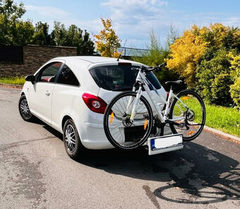 OPEL CORSA so zabudovaným nosičom na bicykle - 5