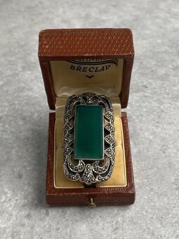 Veľký strieborný prsteň s markasitmi a veľkým zeleným kameňo - 5