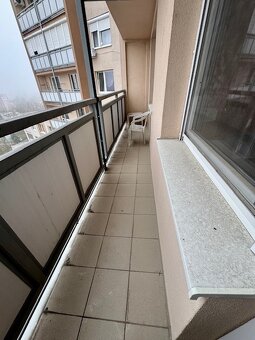 Na predaj priestranný 2 izbový byt neďaleko centra - 5