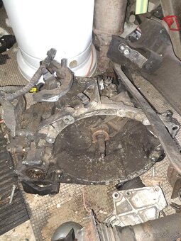 Citroen c5 2.0 hdi náhradné diely - 5