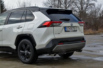 Toyota RAV4 2.5 Hybrid e-CVT Selection 4X4 - 5