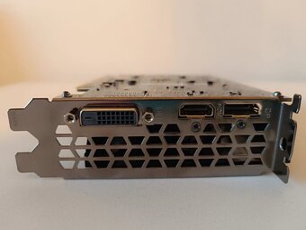 Grafická karta Gigabyte 1650 4GB - 5