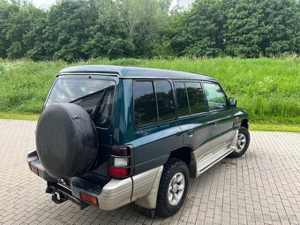 Mitsubishi Pajero Wagon 2.5Td 4x4 - 5