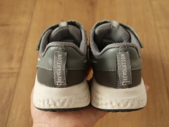 Tenisky NIKE č. 27,5 (vnút. dĺžka 17,7 cm) - 5