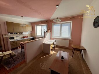 Presvetlený 4 izbový rodinný dom s garážou - 5