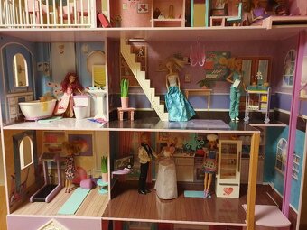 Drevený domček Barbie s obytným autom Barbie - 5
