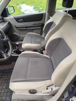 X TRAIL 2003 - 5