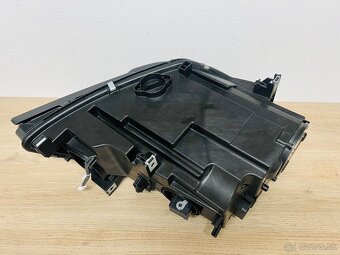 BMW M6 F12 F13 F06 LCI světlo - 5