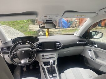 Peugeot 308 - 5