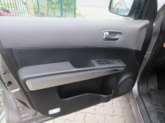 Nissan X-Trail - 5