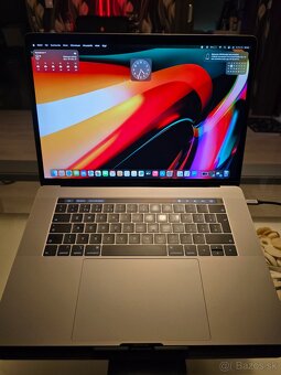 Macbook Pro 15" (2018) i7 32Gb Ram - 5
