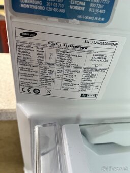 Predám kombinovanú chladničku Samsung - 5