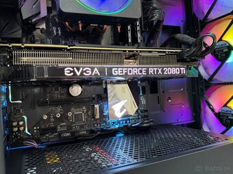 Ryzen 7 3800XT \16GB\RTX 2080Ti\SSD\850W Zdroj - 5