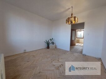 Veľký 4i byt s balkónom a pivnicou na sídlisku Západ - 5