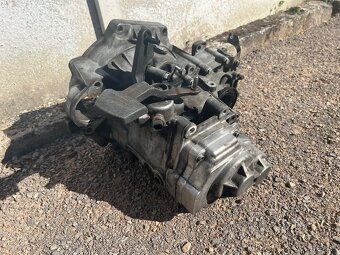 6 stupňová prevodovka do VW Touran a VW golf 5 1,9TDi 77kW - 5