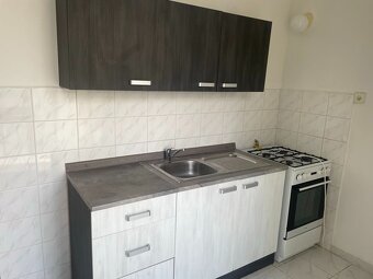 Ponúkame na prenájom 2 izbový byt Bratislave v mestskej čast - 5