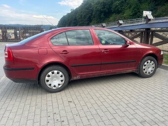Na predaj: Škoda Octavia II 1.6 MPI – červená metalíza, seda - 5
