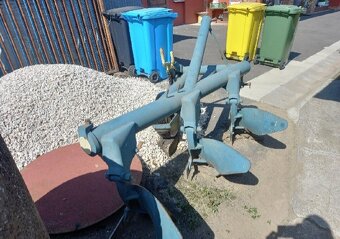 Predam rounicky pluh pravy 3 nak - 5