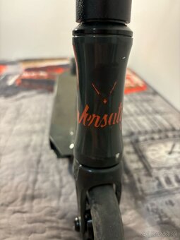 Kolobezka Versatyl Bloody Mary V2 + prilba - 5