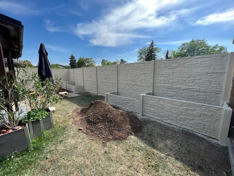 Betonove stlpiky na betonove ploty a ZAHONY - 5