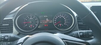 Kia Ceed - 5