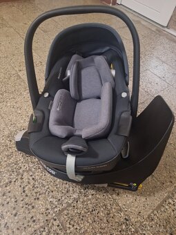Maxi-Cosi Pebble 360+ Maxi-Cosi FamilyFix 360 - 5