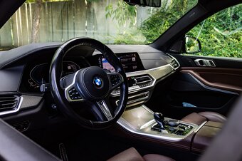 BMW X5 xDrive45e 290kW / TOP STAV / HarmanKardon / FULL LED - 5